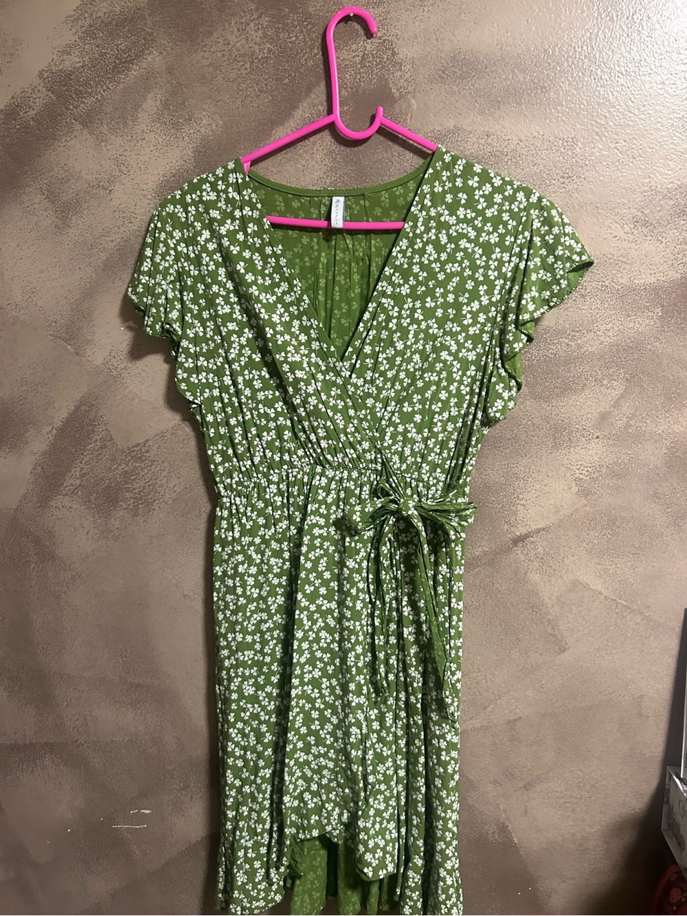 JB Fashion Green Clover Print Faux Wrap Midi Dress Size 6–8